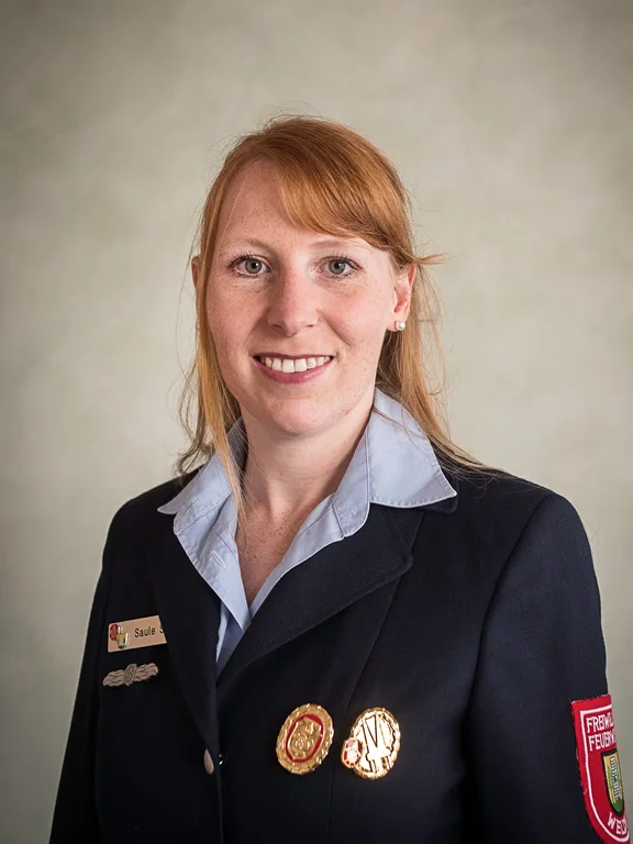 8 Stefanie Saule.jpg